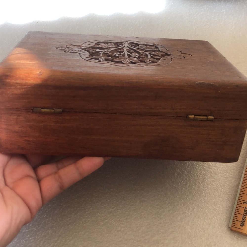 Indian hand caved wooden jewelry box/ decor - Picture 5 of 15